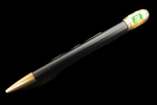 Foreshadowing of the Tibetan Sutra (the head of the pen is a small prayer wheel)